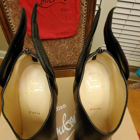 Christian Louboutin Mecura winged booties - Picture 4 of 8